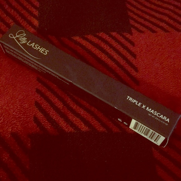 NWOT Lilly Lashes Triple X Mascara - Picture 1 of 1
